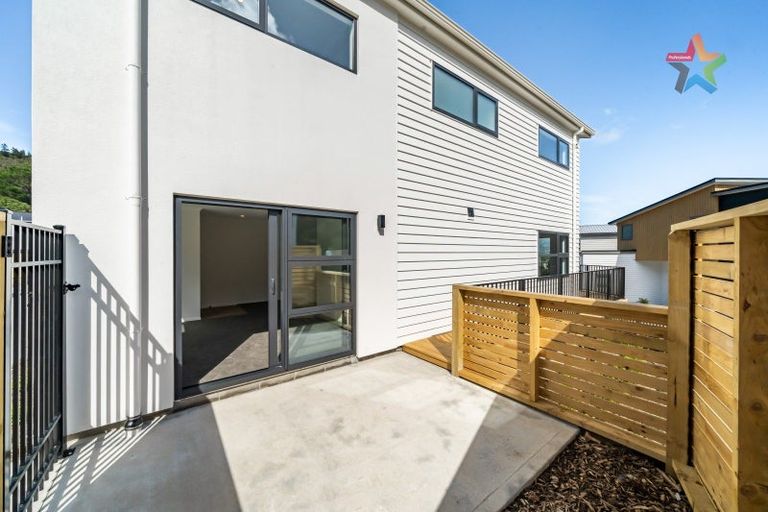 Photo of property in 10/1 Helvetia Grove, Naenae, Lower Hutt, 5011