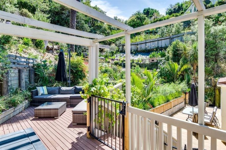 Photo of property in 18a Priestley Road, Bluff Hill, Napier, 4110