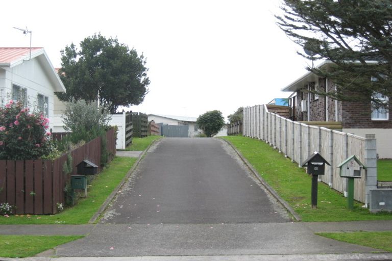 Photo of property in 5a Oleander Place, Bell Block, New Plymouth, 4312