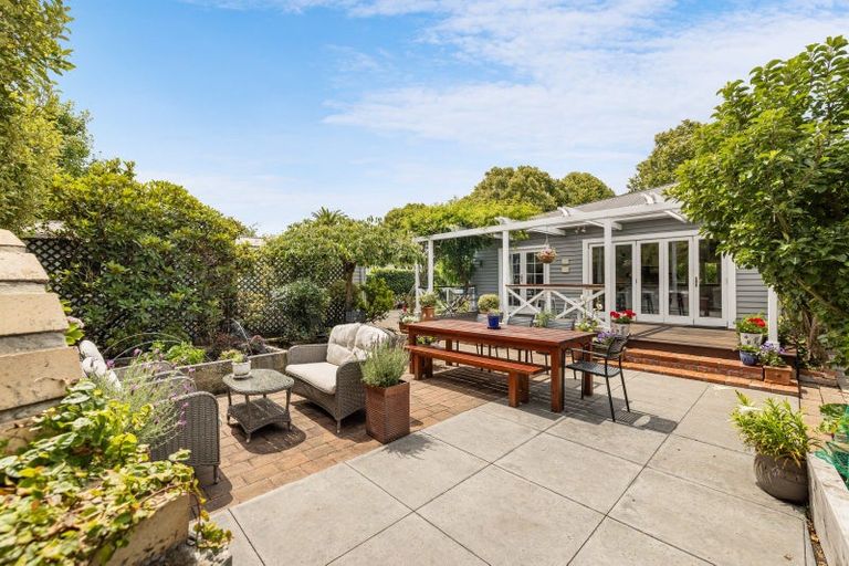 Photo of property in 37 Gosset Street, St Albans, Christchurch, 8014