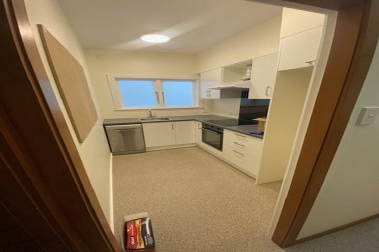 Photo of property in 1/27 Brougham Street, Mount Victoria, Wellington, 6011