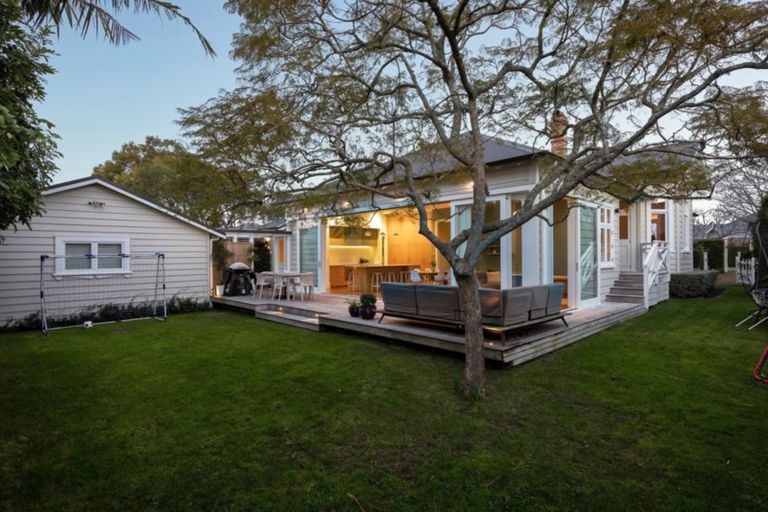 Photo of property in 32 Herbert Road, Mount Eden, Auckland, 1024