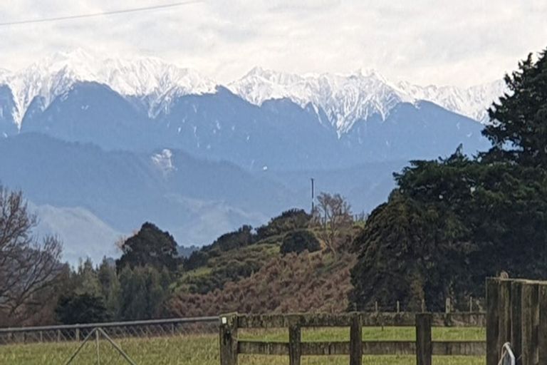 Photo of property in 11 Ahiaruhe Road, Ahiaruhe, Carterton, 5792