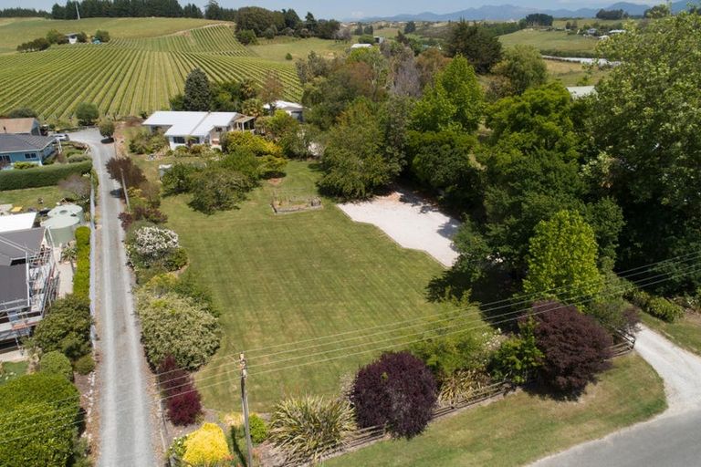 Photo of property in 19 Goddard Road, Tasman, Upper Moutere, 7173