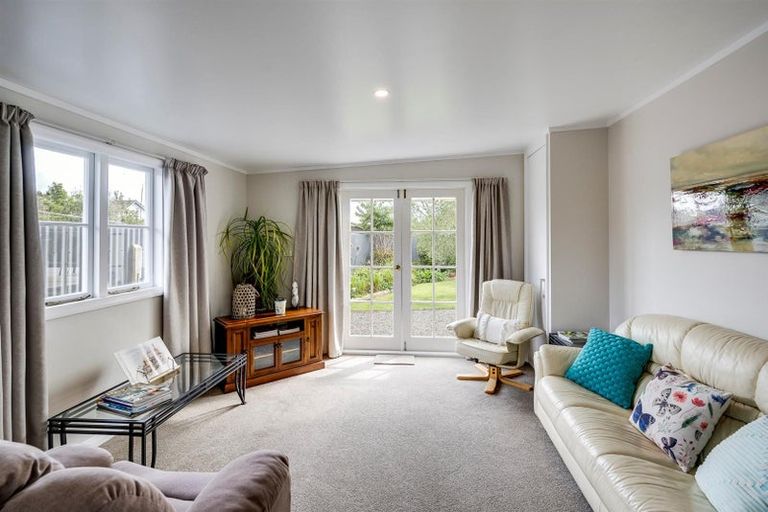 Photo of property in 20 Bennett Street, Waipawa, 4210