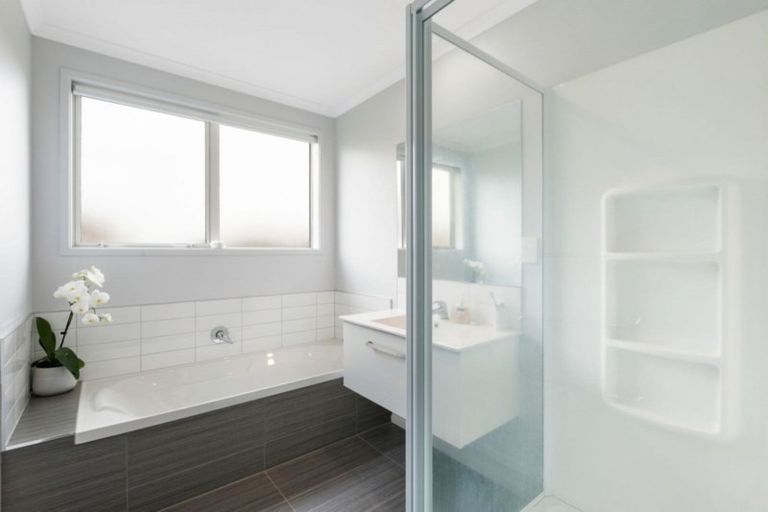 Photo of property in 2 Long Acre Close, Katikati, 3129