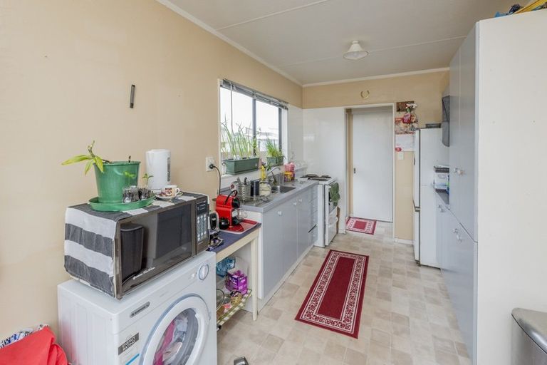 Photo of property in 9 Simcox Street, Otaki Beach, Otaki, 5512