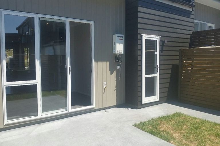 Photo of property in 2b Makura Road, Long Bay, Auckland, 0630