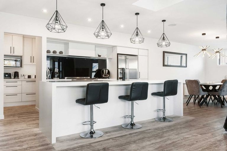 Photo of property in 6 Hortons Way, Cromwell, 9310