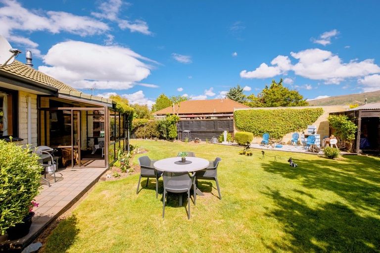 Photo of property in 18 Cairnmuir Crescent, Cromwell, 9310