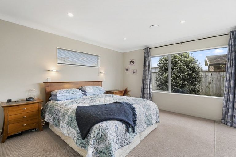 Photo of property in 44 Kotuku Drive, Paraparaumu Beach, Paraparaumu, 5032