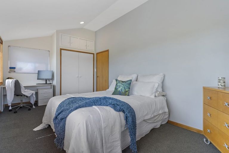 Photo of property in 98 Aberdeen Road, Campbells Bay, Auckland, 0620