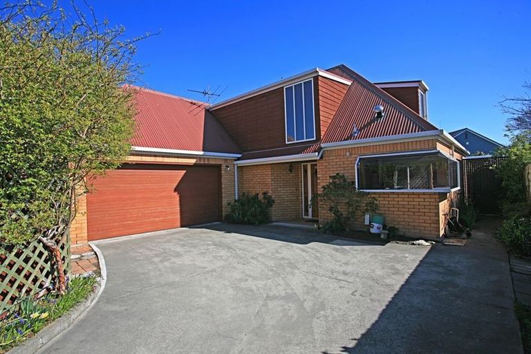 Photo of property in 2/101 Tomes Road, St Albans, Christchurch, 8052