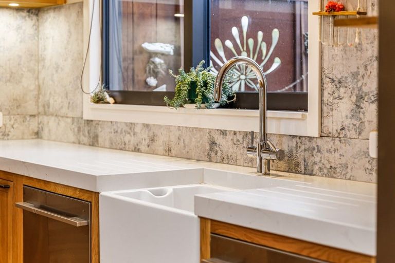 Photo of property in 46 St Michaels Avenue, Point Chevalier, Auckland, 1022