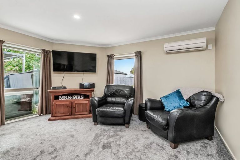 Photo of property in 47 Rolleston Drive, Rolleston, 7614