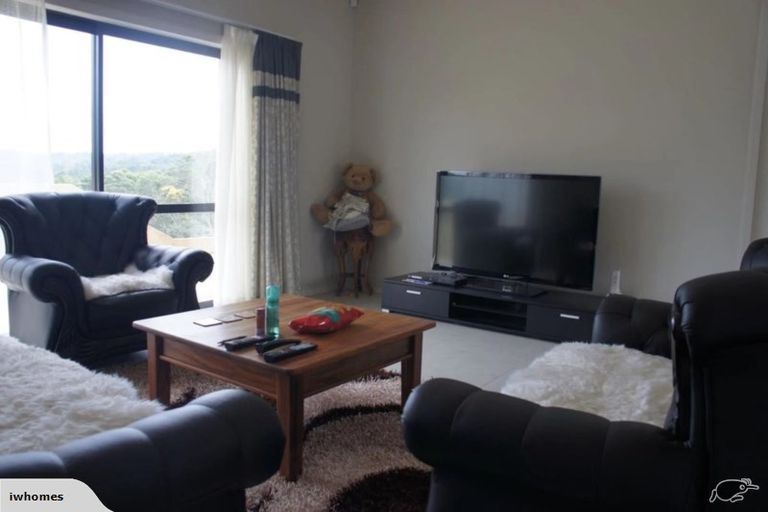 Photo of property in 86 Tiriwa Drive, Massey, Auckland, 0614