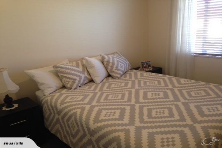 Photo of property in 2/197 Royal Road, Massey, Auckland, 0614