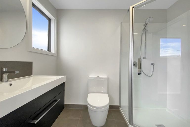 Photo of property in 5 Tokitoki Way, Kenepuru, Porirua, 5022