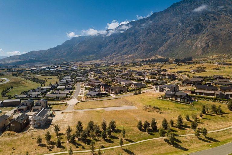 Photo of property in 7 Soudley Court, Jacks Point, Queenstown, 9371