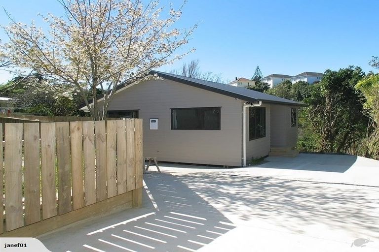 Photo of property in 29a Kapiti Crescent, Titahi Bay, Porirua, 5022