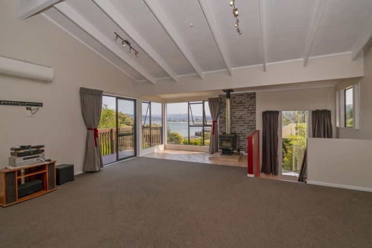 Photo of property in 4 Puriri Place, Whitianga, 3510