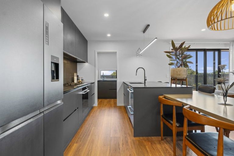 Photo of property in 40 Barrett Road, Whalers Gate, New Plymouth, 4310