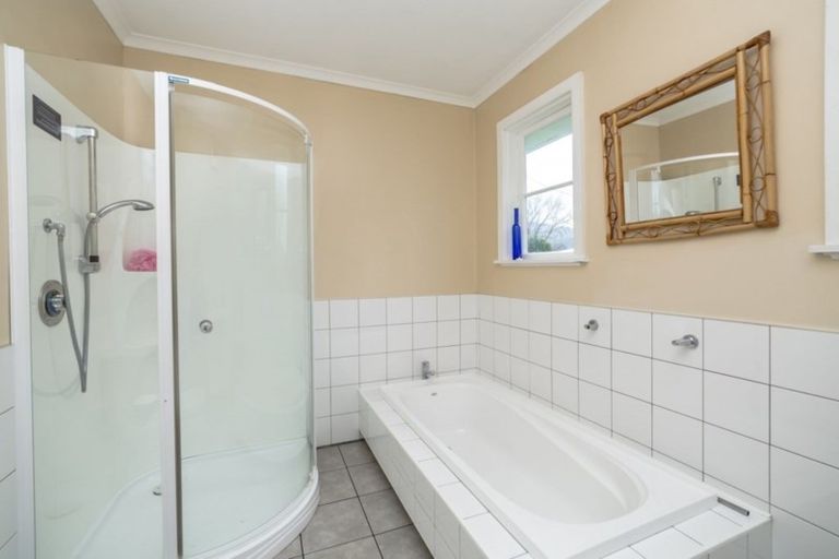 Photo of property in 110 Brandon Street, Featherston, 5710