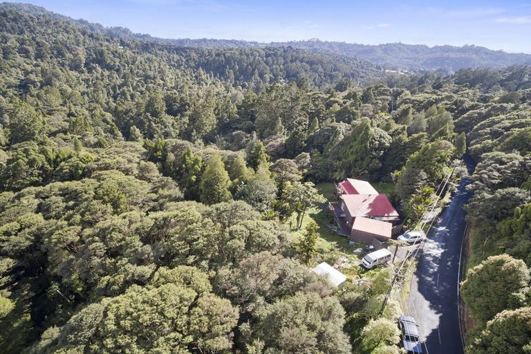 Photo of property in 65 Opanuku Road, Henderson Valley, Auckland, 0612