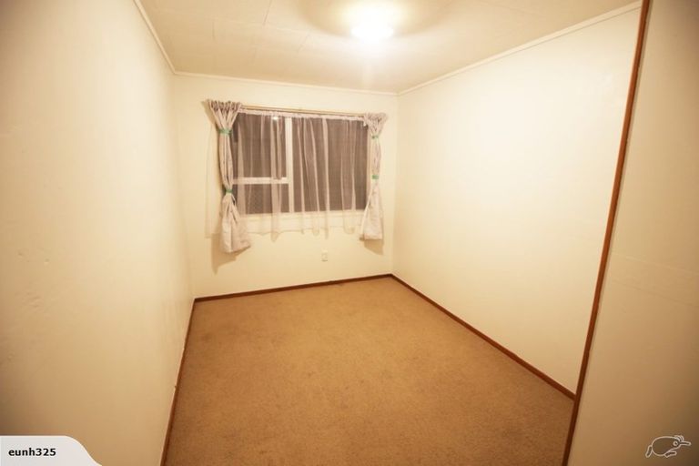 Photo of property in 16 Ransom Smyth Drive, Goodwood Heights, Auckland, 2105