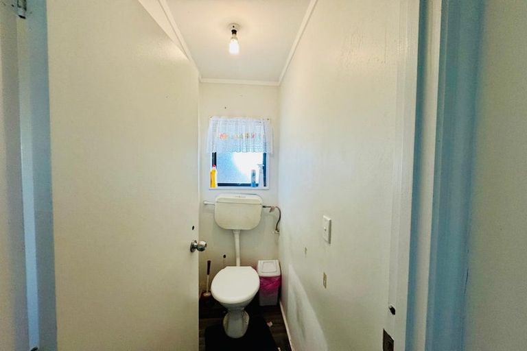 Photo of property in 2/268 Porchester Road, Takanini, 2112