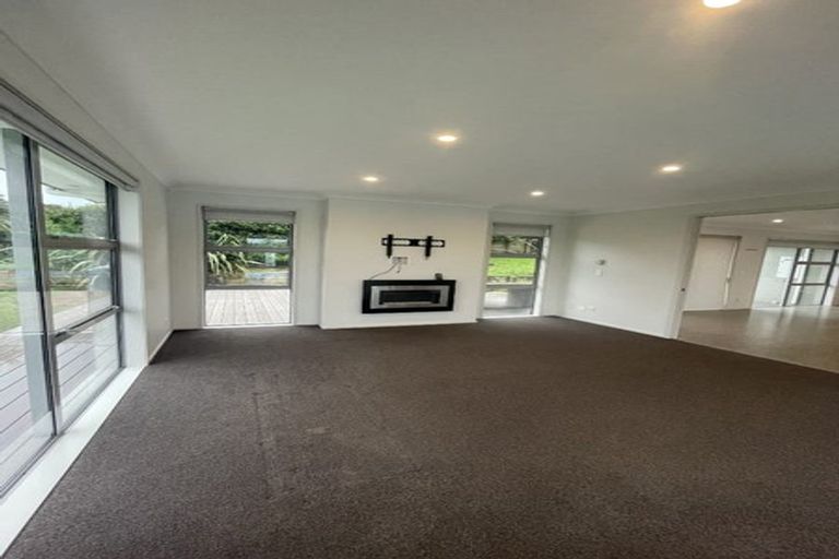Photo of property in 11 Imperial Place, Flat Bush, Auckland, 2019