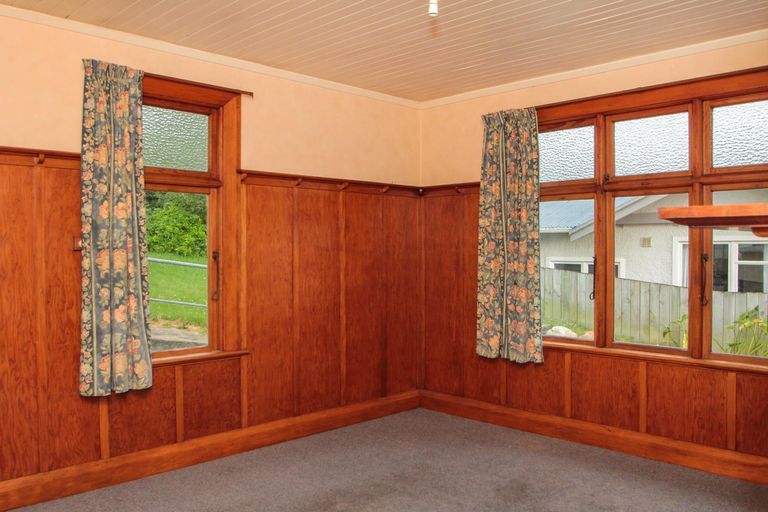 Photo of property in 30 Wharfe Street, South Hill, Oamaru, 9400