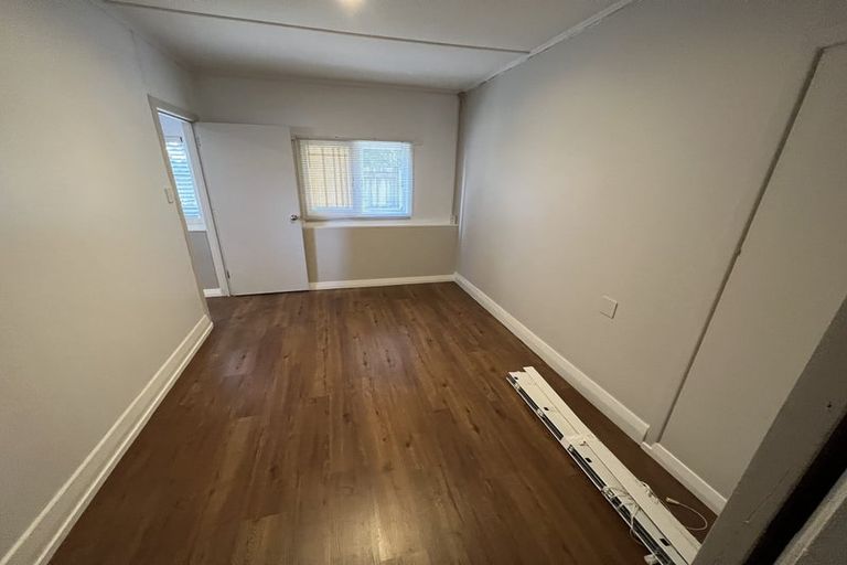 Photo of property in 6 Brighton Terrace, Murrays Bay, Auckland, 0630