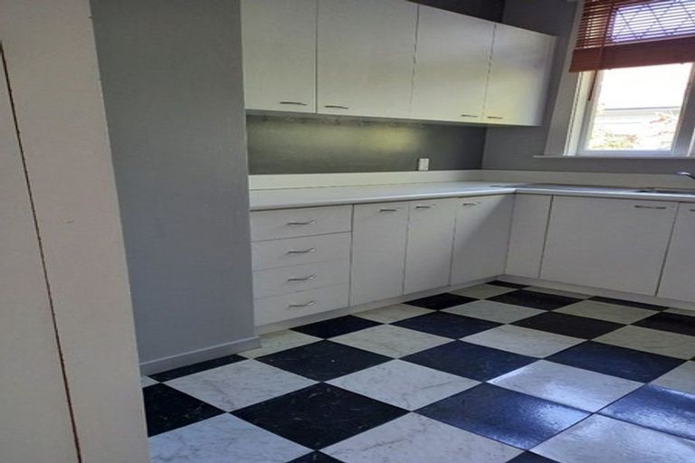 Photo of property in 17 Lansbury Avenue, Strowan, Christchurch, 8052