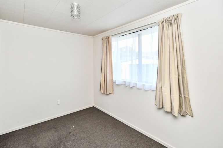 Photo of property in 2 Inca Place, Red Hill, Papakura, 2110