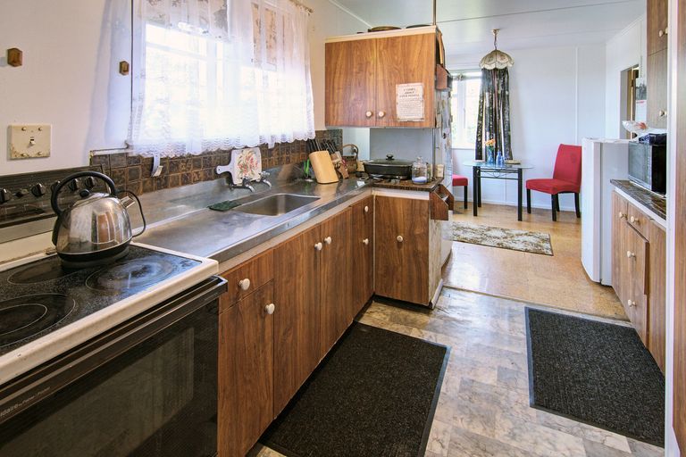 Photo of property in 24 Margaret Street, Solway, Masterton, 5810