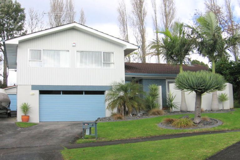 Photo of property in 22 Lilian Place, Farm Cove, Auckland, 2012