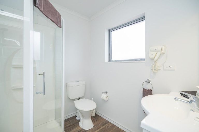 Photo of property in 10a-b Camden Street, Turnbull Thomson Park, Invercargill, 9810