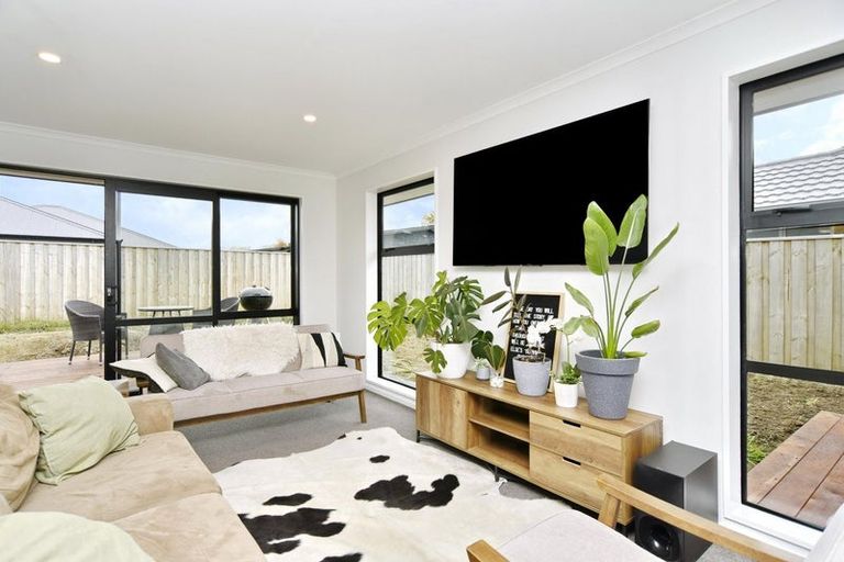 Photo of property in 30 Quinn Crescent, Woodend, 7610