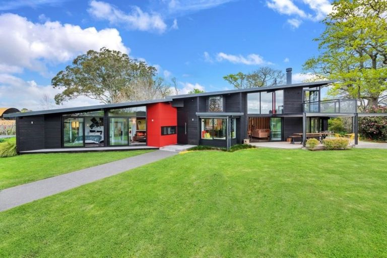 Photo of property in 1559 Kahikatea Flat Road, Kaukapakapa, 0871