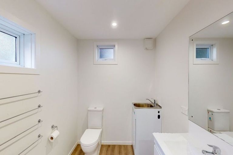 Photo of property in 2/25 Kitchener Terrace, Johnsonville, Wellington, 6037