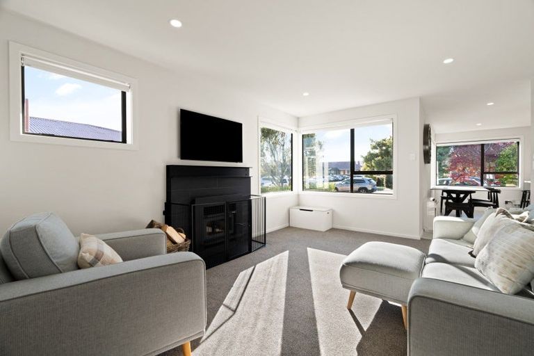 Photo of property in 28 Mcdonald Street, Mosgiel, 9024