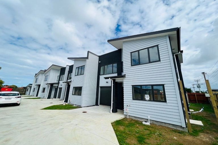 Photo of property in 135a Wallace Road, Papatoetoe, Auckland, 2025