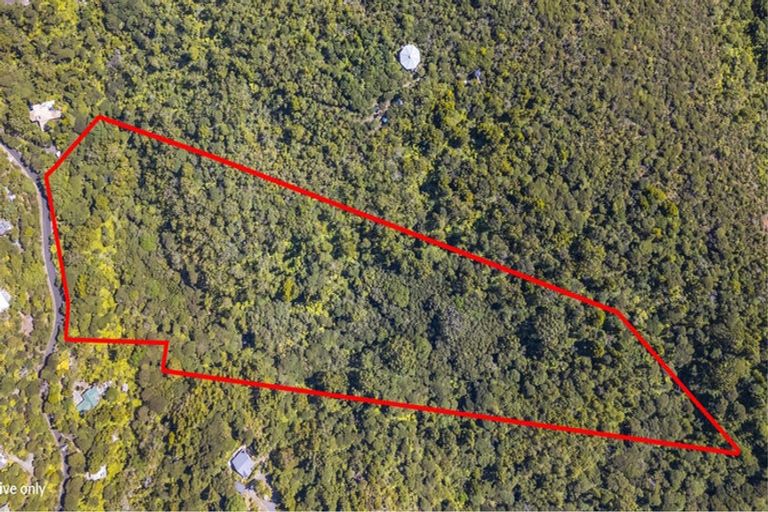 Photo of property in 62 Lone Kauri Road, Karekare, Auckland, 0772