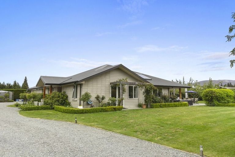 Photo of property in 203 Glen Lyon Road, Twizel, 7901