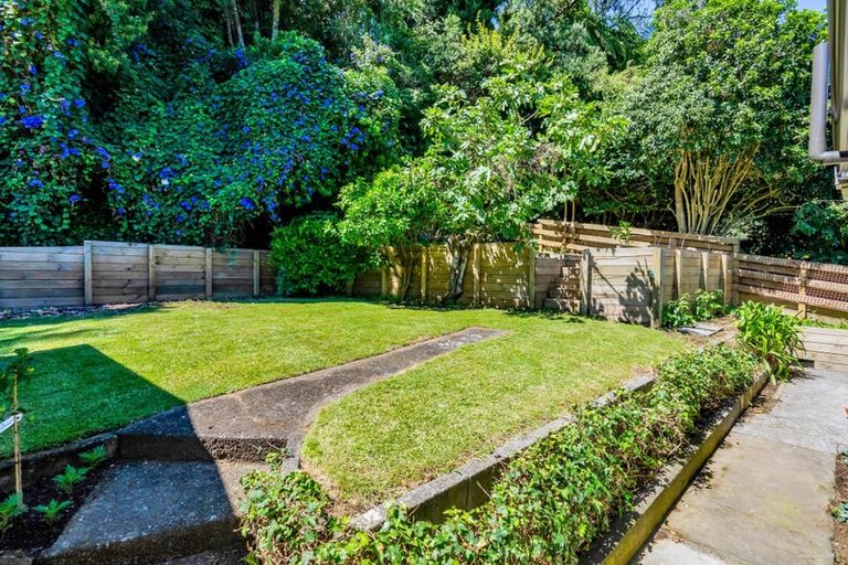 Photo of property in 21a Bracken Street, New Plymouth, 4310