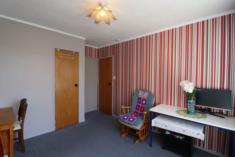 Photo of property in 2/81 Seabrook Avenue, New Lynn, Auckland, 0600