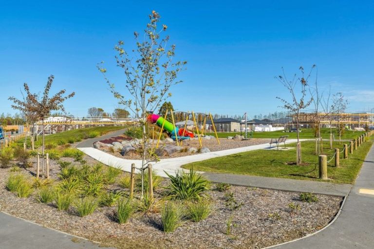 Photo of property in 12 Sholto Duncan Crescent, Halswell, Christchurch, 8025