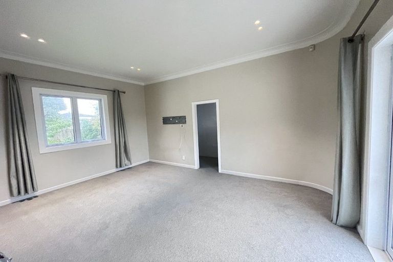 Photo of property in 552 Swanson Road, Ranui, Auckland, 0612