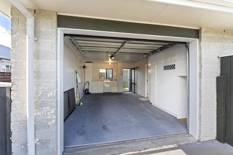 Photo of property in 336 Featherston Street, Palmerston North, 4414
